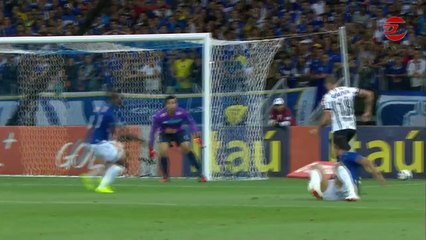 Corinthians vence o Cruzeiro e garante sonho do G4