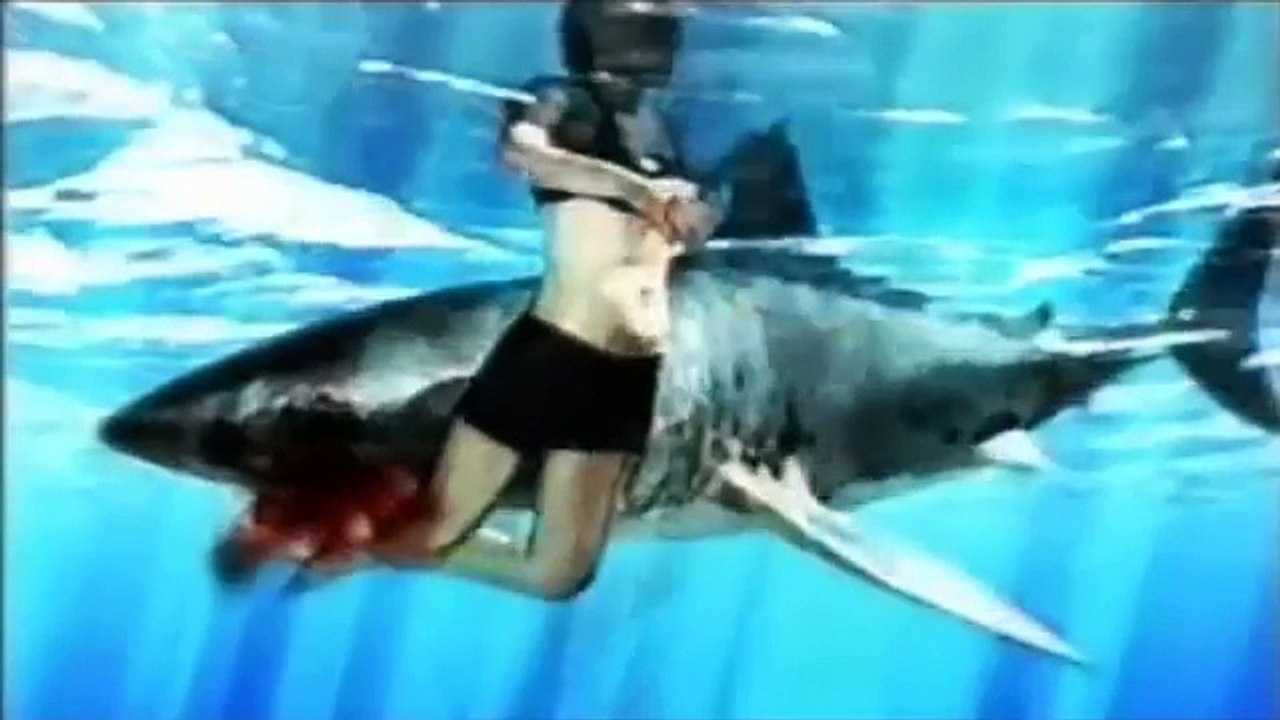 SHARK ATTACK!! WOMEN EATEN ALIVE BY SHARK