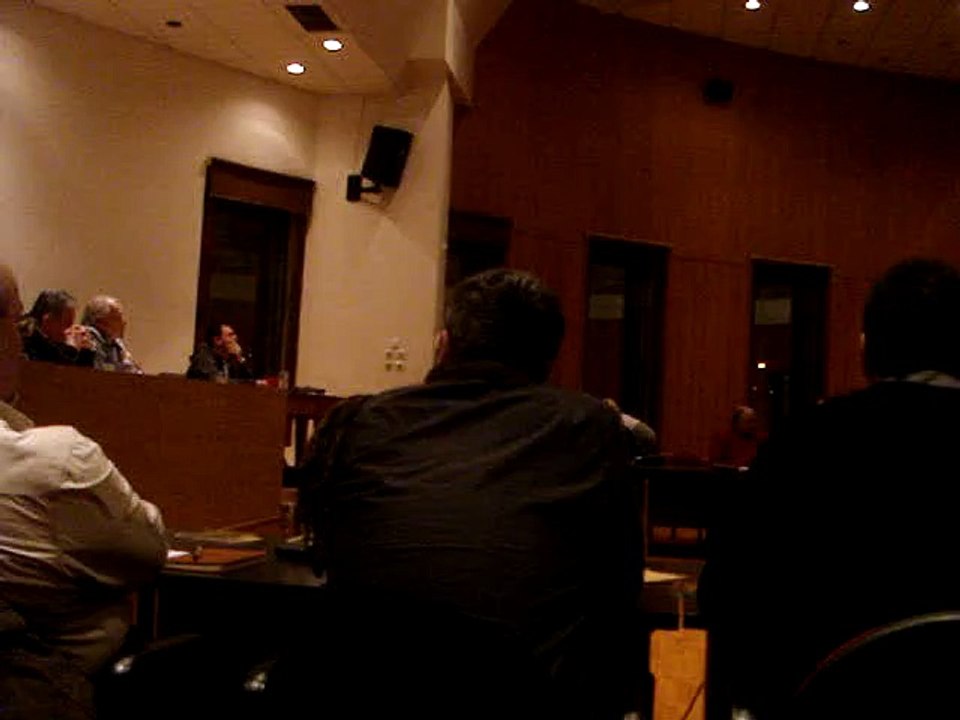 Δημοτικό συμβούλιο 17-2-2015 22ο τοποθέτηση του ταμία των ΕΒΕ Αιγάλεω  για την  λεωφορειολωρίδα