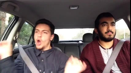 Uptown Funk Şarkısında Değişik Figürler Sergileyen Adam