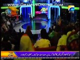 Dr. Aamir Liaquat Fell Down in his First Show of Inam Ghar