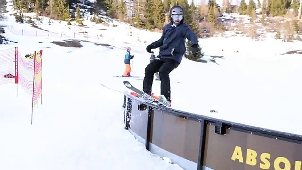 Ice Skating is really a fun 2 do so.............................!