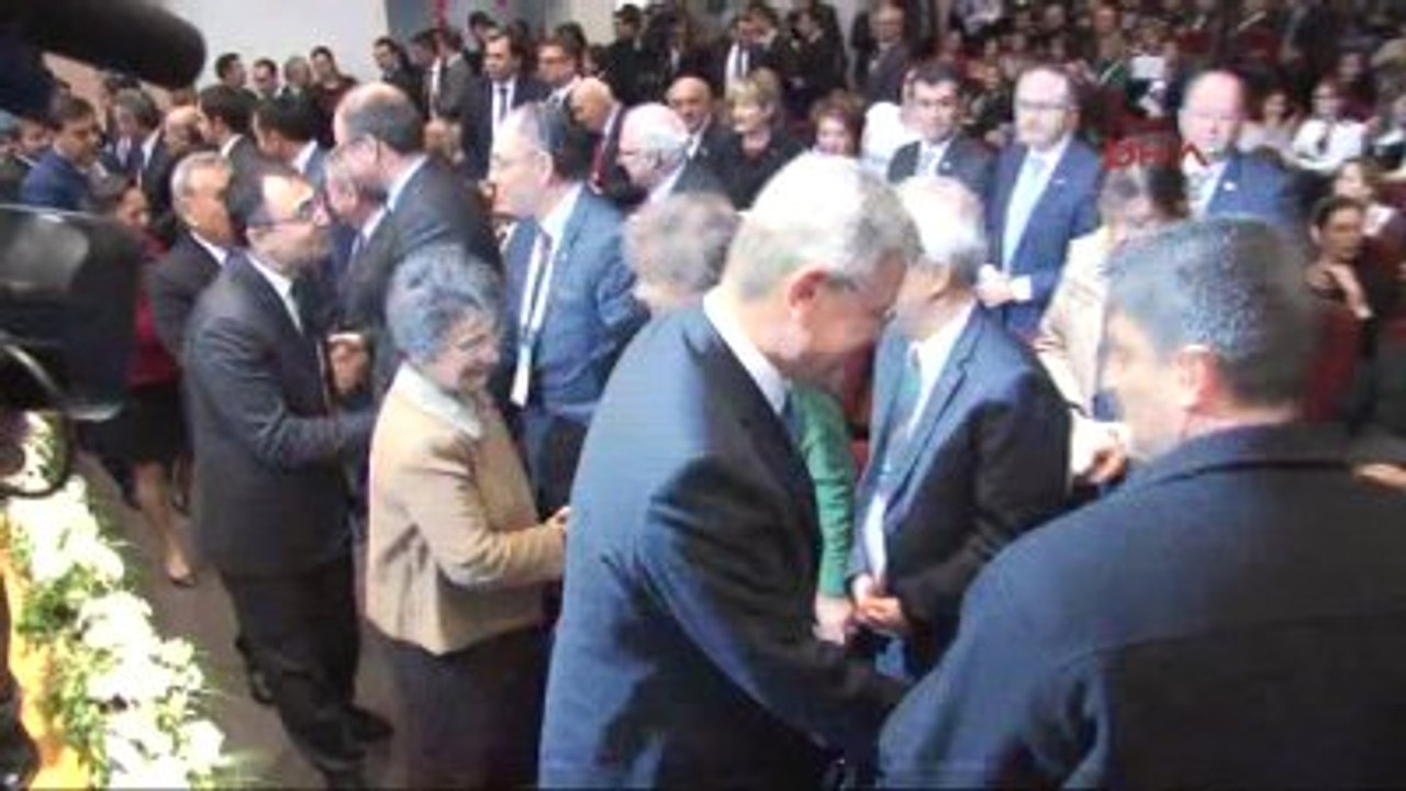 İzmir AB Bakanı Bozkır; Meclis Kavga Yeri Değil