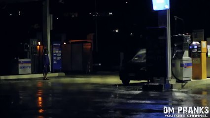 Caméra Cachée: La Fille Du Diable !!!