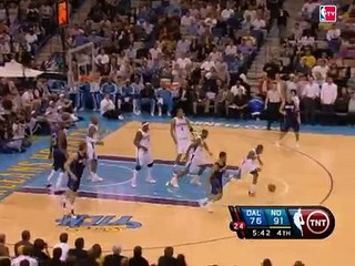 Chris Paul Throws it Through Jason Terry's Legs