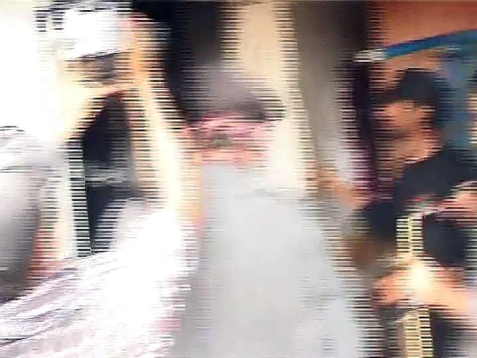 ya daky police kay jawano ki ya tring di jati hai kia??????