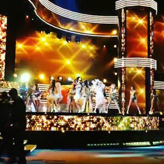 Danna Garcia en premio Lo Nuestro