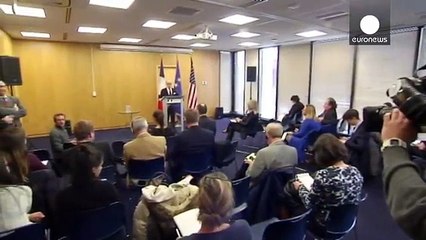 Democracy can help counter extremism, Obama tells summit