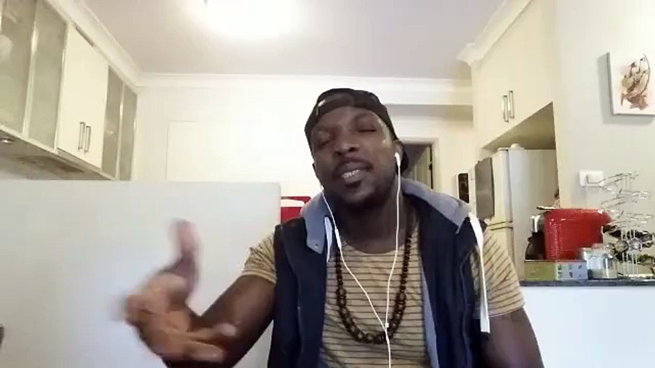 Yves Ahipo  Les miseres des ivoiriens etalees Dans le JT de Yves Ahipo