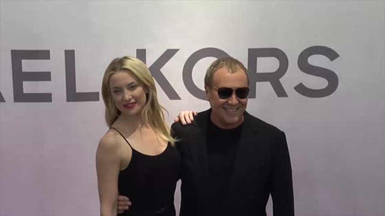 Kate Hudson y Lily Aldridge lucen con estilo para Michael Kors
