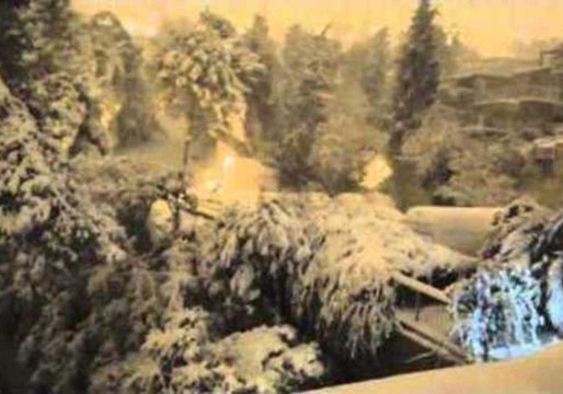 Heavy Snow Blankets Jerusalem