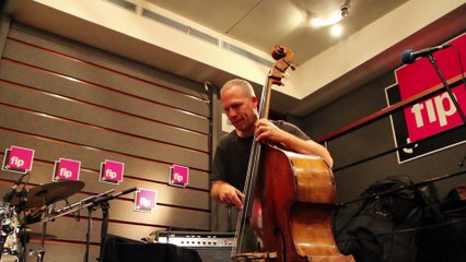 Avishai Cohen Trio - Abie - Club JazzaFip - 19 fevrier 2015