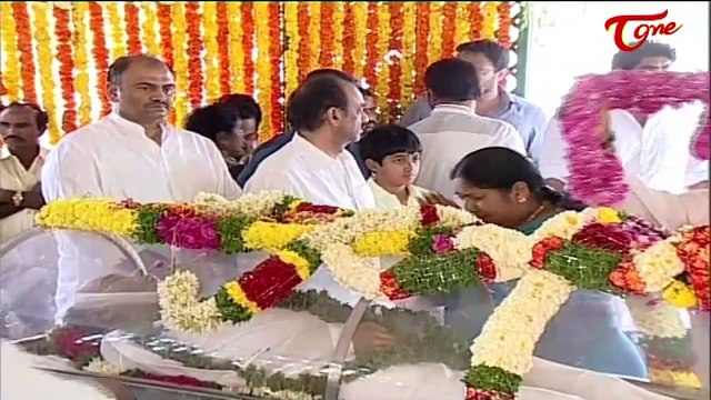 KCR Pays Tribute To Dr Ramanaidu || Ramanaidu studio