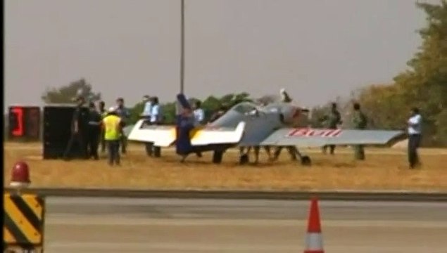 Inde : deux avions se percutent en plein show aérien