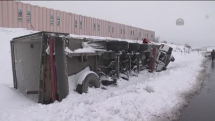 Konya-Afyonkarahisar Karayolunda Ulaşım Kontrollü Bir Şekilde Devam Ediyor