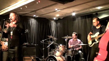 19-02-15 Victoria Klewin & the Truetones at the Golden Lion pt 2