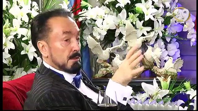 Merhum Müslüm Gürses’in hastanede maddi sıkıntı içinde olması bizim için ders olmalı.