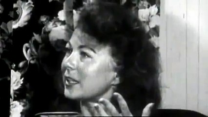 Un video degli anni '50 in cui una donna sperimenta LSD