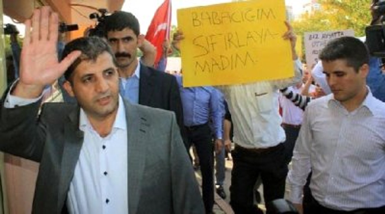 Siirt'teki Paralel Yapı Operasyonunda Eski Emniyet Müdürüne Tutuklama