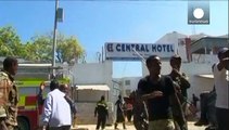 Cellula di al-Qaeda attacca un hotel di Mogadiscio, morti e feriti