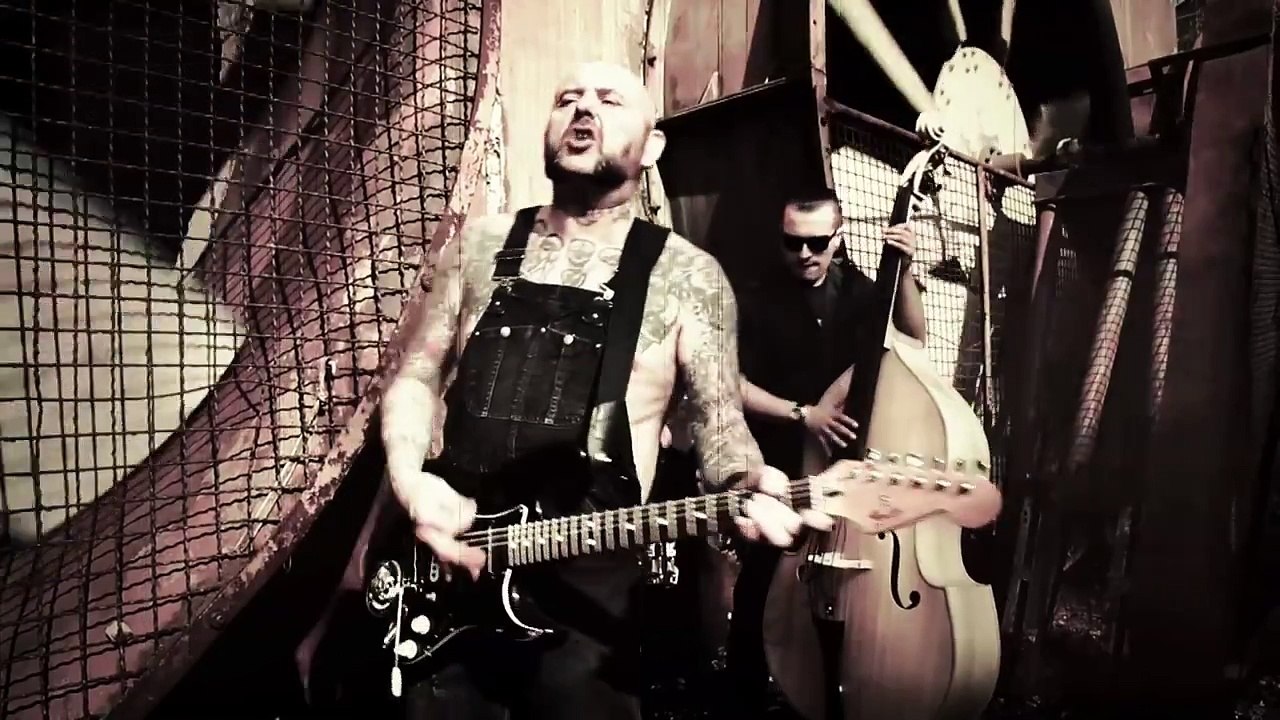 THE METEORS - Strange Times Are Coming (OFFICIAL VIDEO)