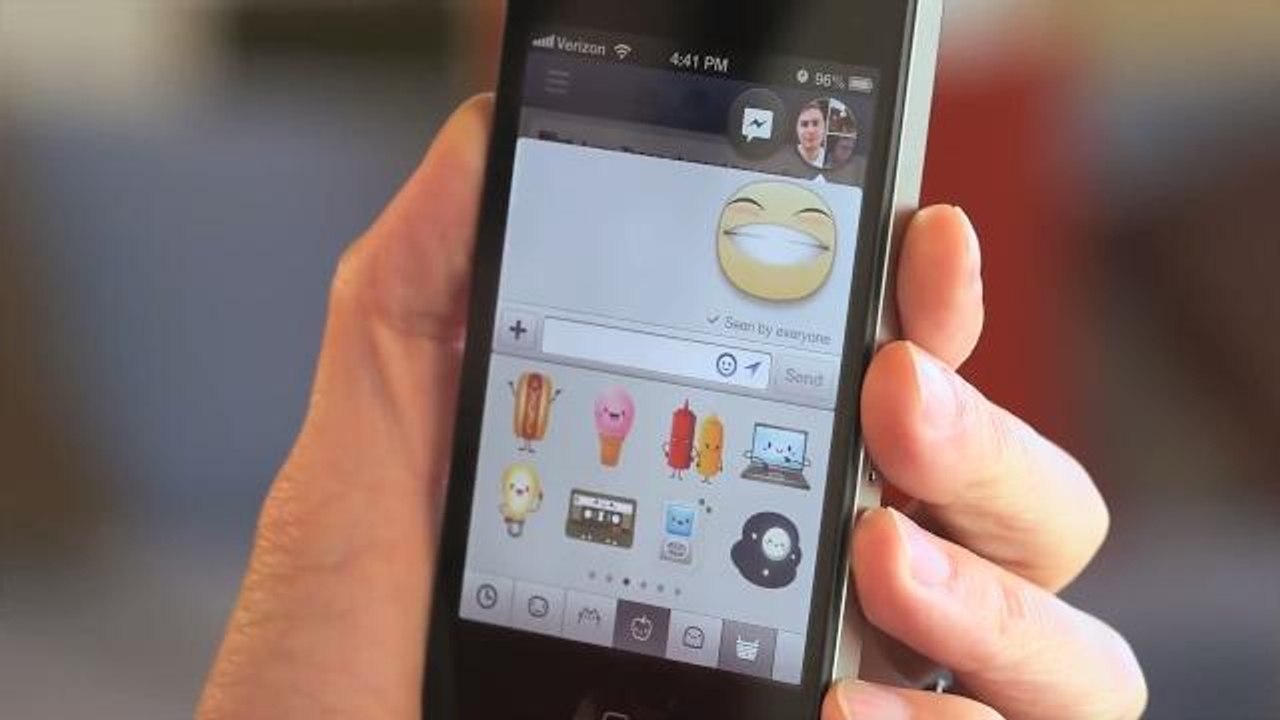 Facebook Mobile Letting Users Add Stickers to Photos