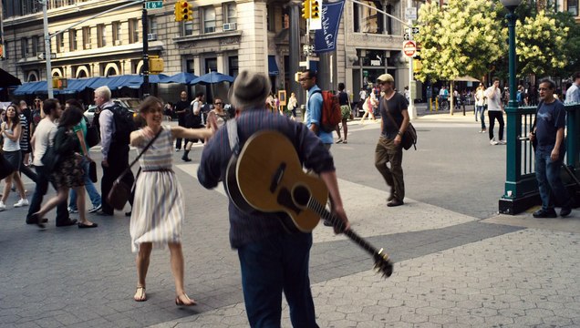 Хоть раз в жизни (комедия, мелодрама, музыкальный)