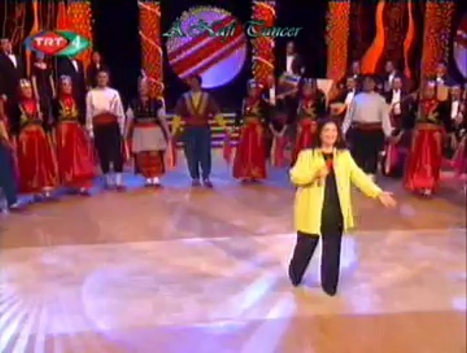 Sabahat AKKİRAZ *Halay Başı Kim Çeker*