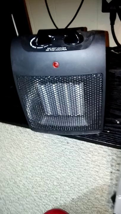 Small electric space heater REVIEW and TEST with EMF ELF gaussmeter, shows more than 3 mG at 2 feet distance, imo a possible health concern