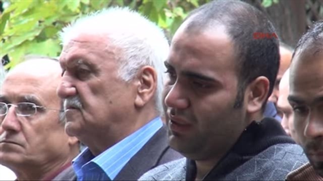 7'nci Kattan Düşerek Ölen Iraklı Bebek Toprağa Verildi