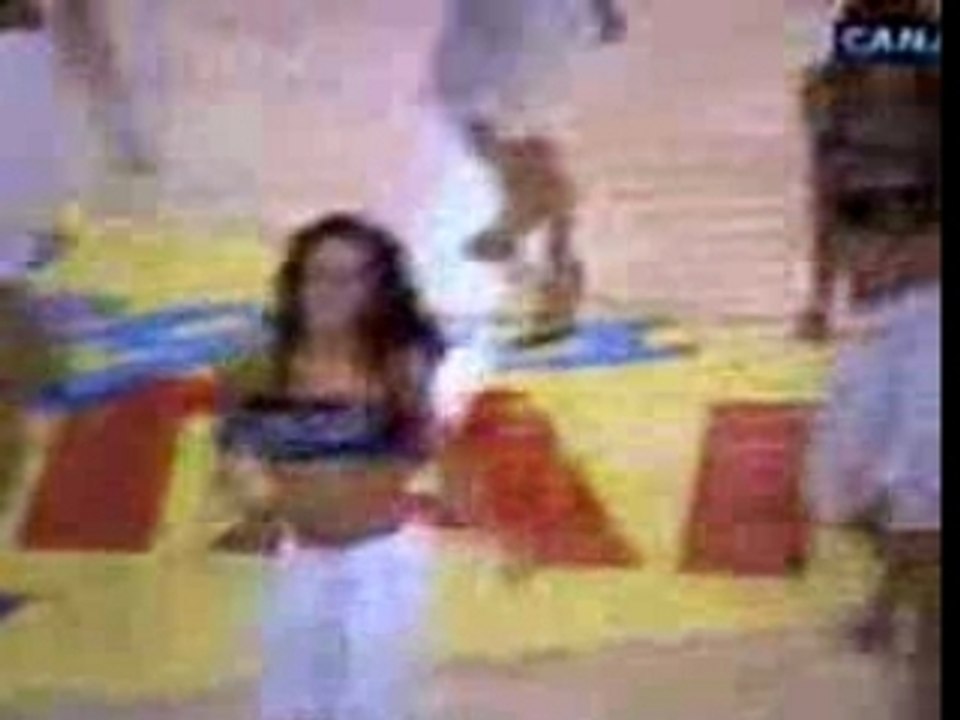 Pom pom girl east