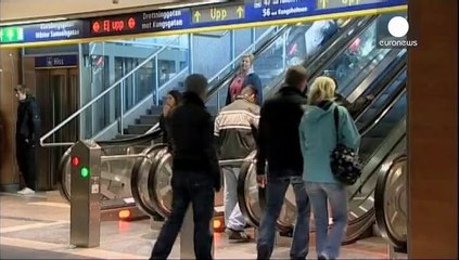 Εύθραυστες οι ισορροπίες για την οικονομία της Ευρωζώνης