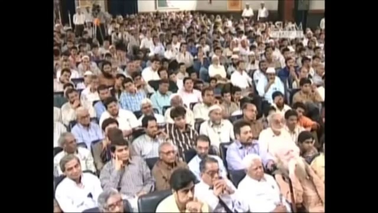 Sri Sri Ravi Shankar VS Dr Zakir Naik. Why Muslim Killing The Cow ! Even plants can feel pain