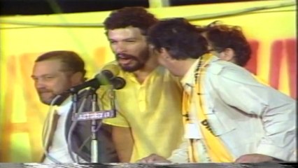 DEMOCRACIA EM PRETO E BRANCO