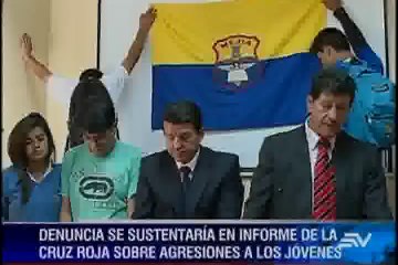 Padres de alumnos del Mejía exigen reincorporación de sus hijos