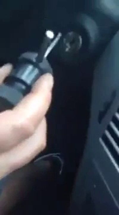 Universal Car Key In Action