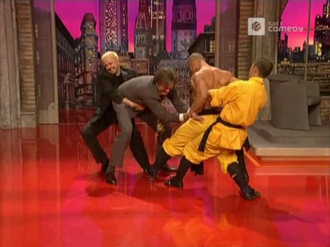 Die Harald Schmidt Show - 0021 - 1996-01-03 - Gundis Zambo, Peter Kern, Die Meister des Shaolin Kung Fu