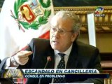 Canciller no dio aval a cónsul para cambiar dólares