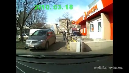 2014年4月の交通事故動画まとめ。ドライブレコーダー (3)