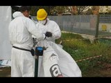 Gricignano (CE) - Rimosso amianto abbandonato vicino scuole elementari -live- (14.10.14)