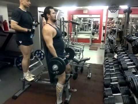 Тренировка мышц в зале - № 421. Бицепс. Строгая техника + читинг. Юра и Митя.