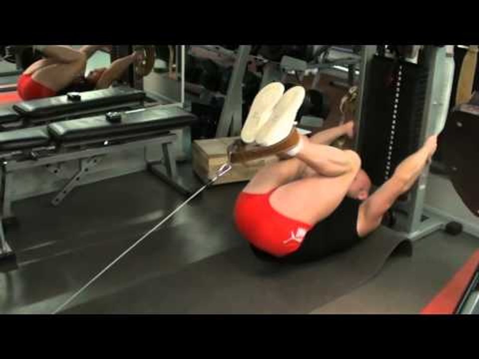 Как накачать пресс - живот - № 281. Пресс у нижнего блока, нижние скручивания