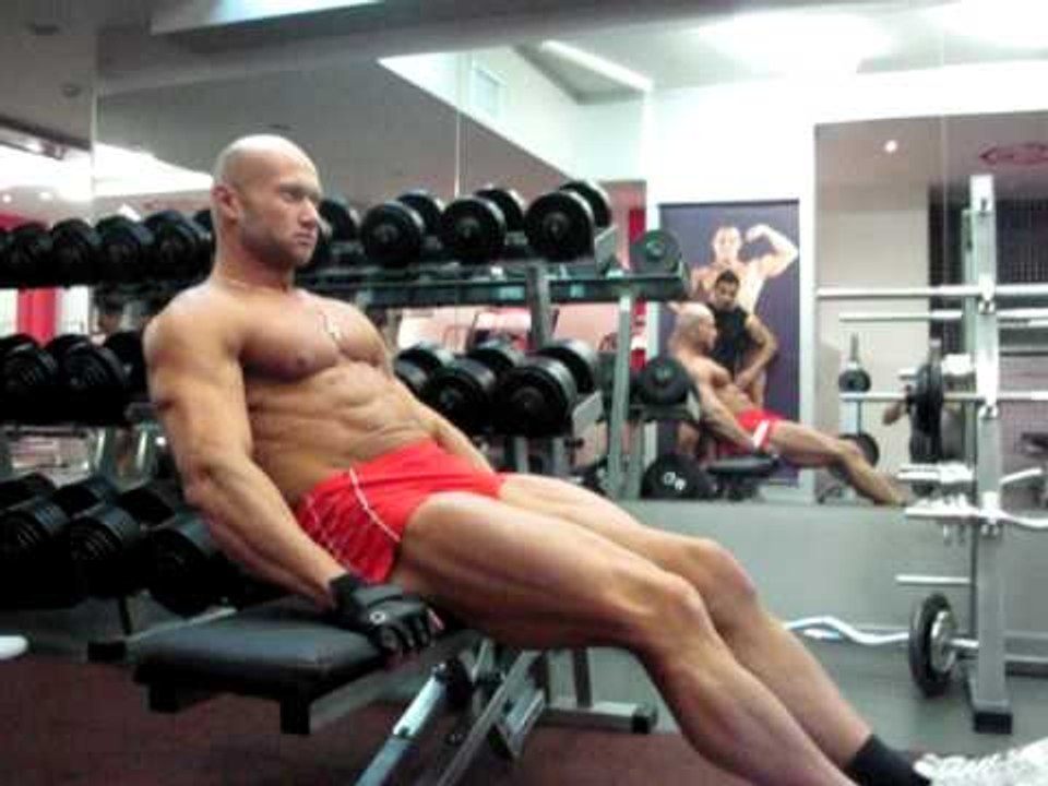 Как накачать пресс - живот - №223. "Складка" на лавочке для тренировки пресса