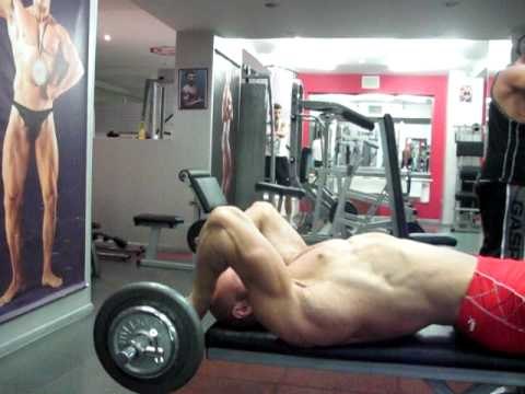Как накачать трицепс. - №176. Французский жим со штангой лежа