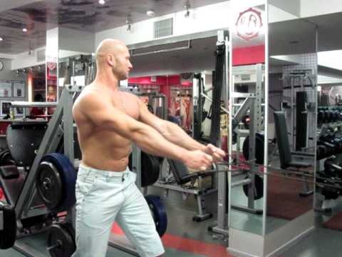 133. Тренировка мышц спины с эспандером