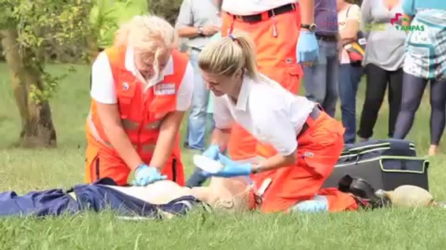 Rho (MI) - Supereroi senza superpoteri il flash mob del primo soccorso (14.10.14)