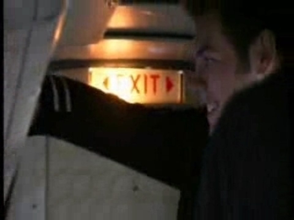 Bryan_McFadden_on_a_plane