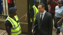 Pistorius arrives in court for sentencing hearing
