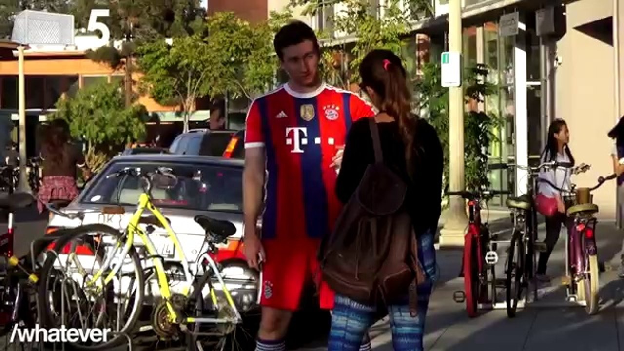 Robert Lewandowski Picking Up Girls