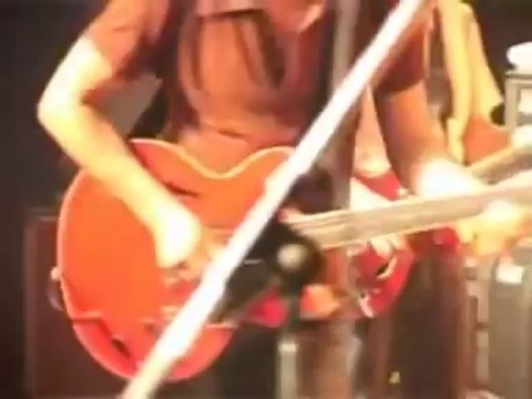 Pete Doherty invite Kate Moss sur scène